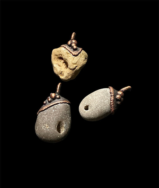 𝐻𝑎𝑔𝑠𝑡𝑜𝑛𝑒 𝑁𝑒𝑐𝑘𝑙𝑎𝑐𝑒 𝐶𝑎𝑛𝑎𝑑𝑎