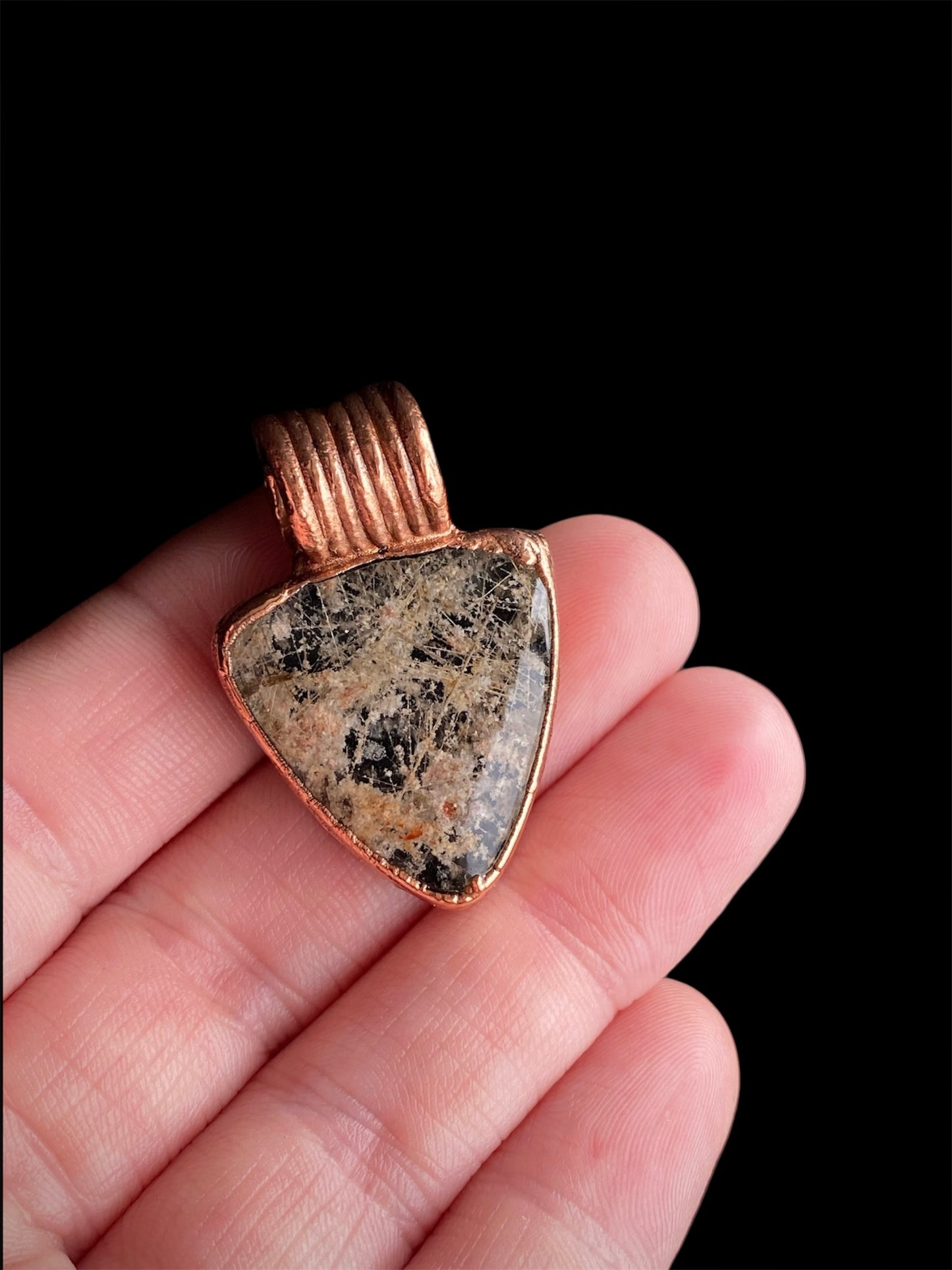 𝐺𝑎𝑟𝑑𝑒𝑛 𝑄𝑢𝑎𝑟𝑡𝑧 𝑁𝑒𝑐𝑘𝑙𝑎𝑐𝑒