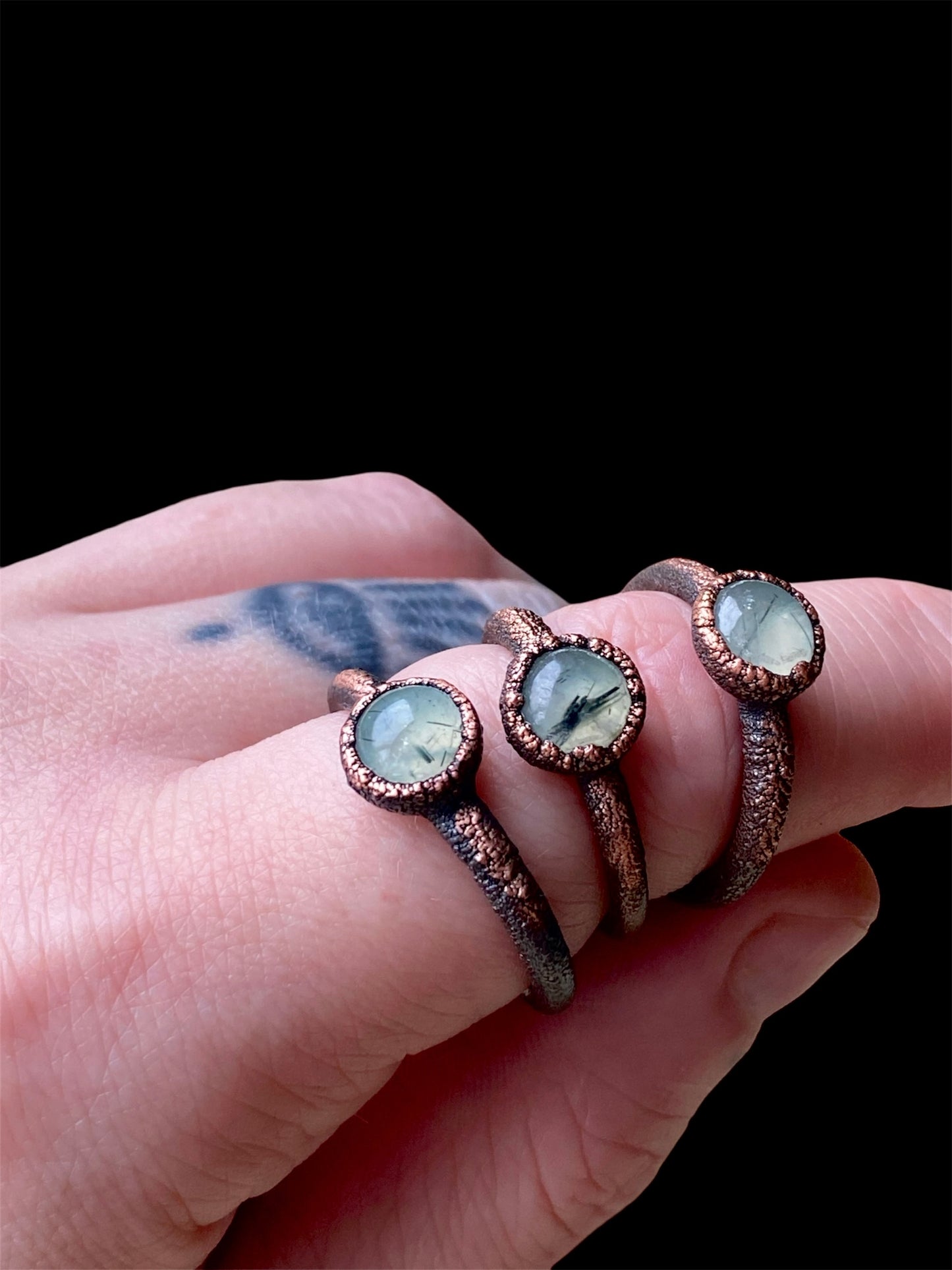 𝑃𝑟𝑒ℎ𝑛𝑖𝑡𝑒 𝑅𝑖𝑛𝑔