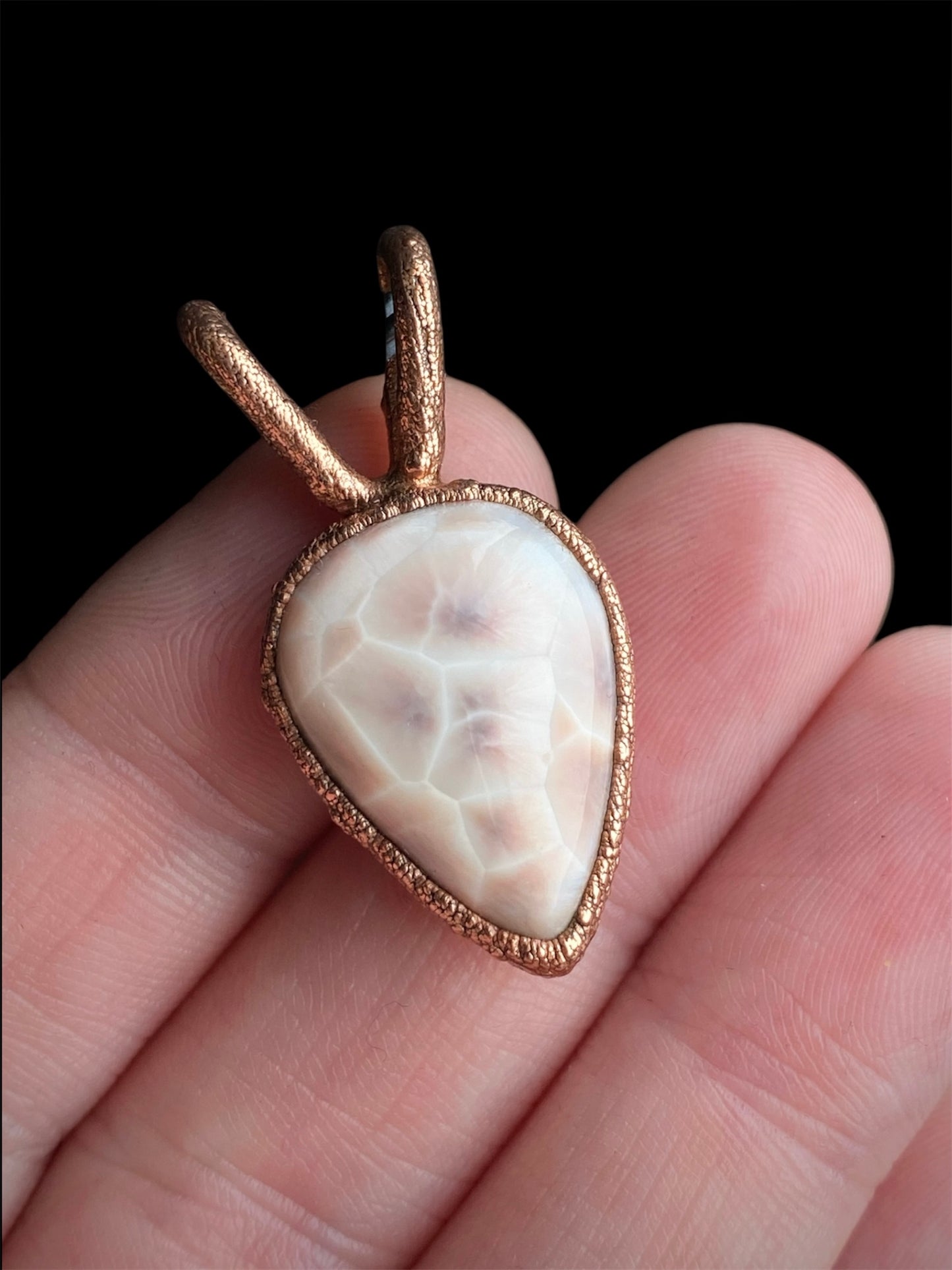 𝑃𝑖𝑛𝑘 𝐿𝑎𝑟𝑖𝑚𝑎𝑟 𝑃𝑒𝑛𝑑𝑎𝑛𝑡